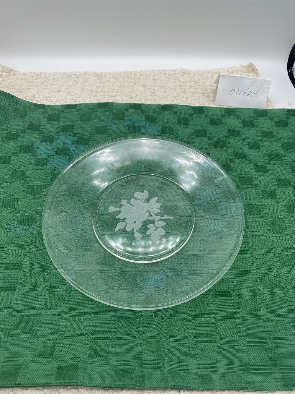 8” Clear Glass Dessert Plate Etched Floral Design Bottom